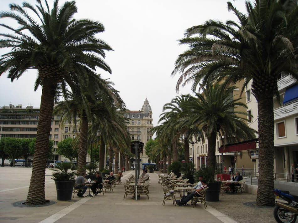 place-de-la-liberte-toulon-2